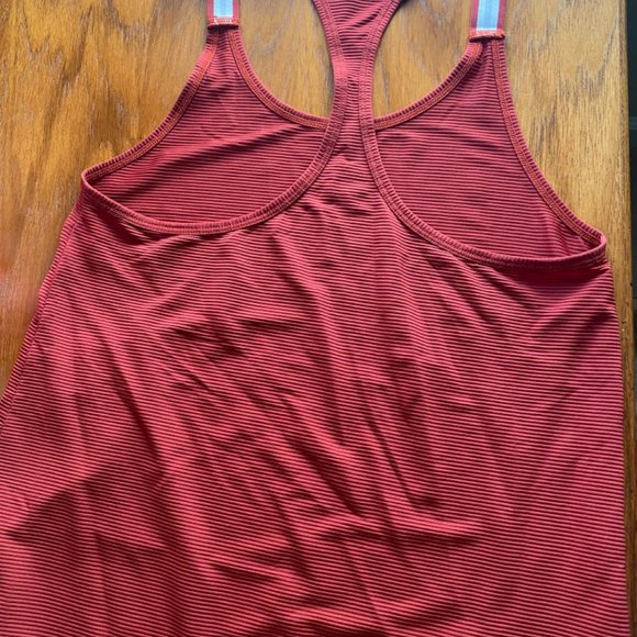 Lorna Jane Workout Tank - Picture 3 of 3